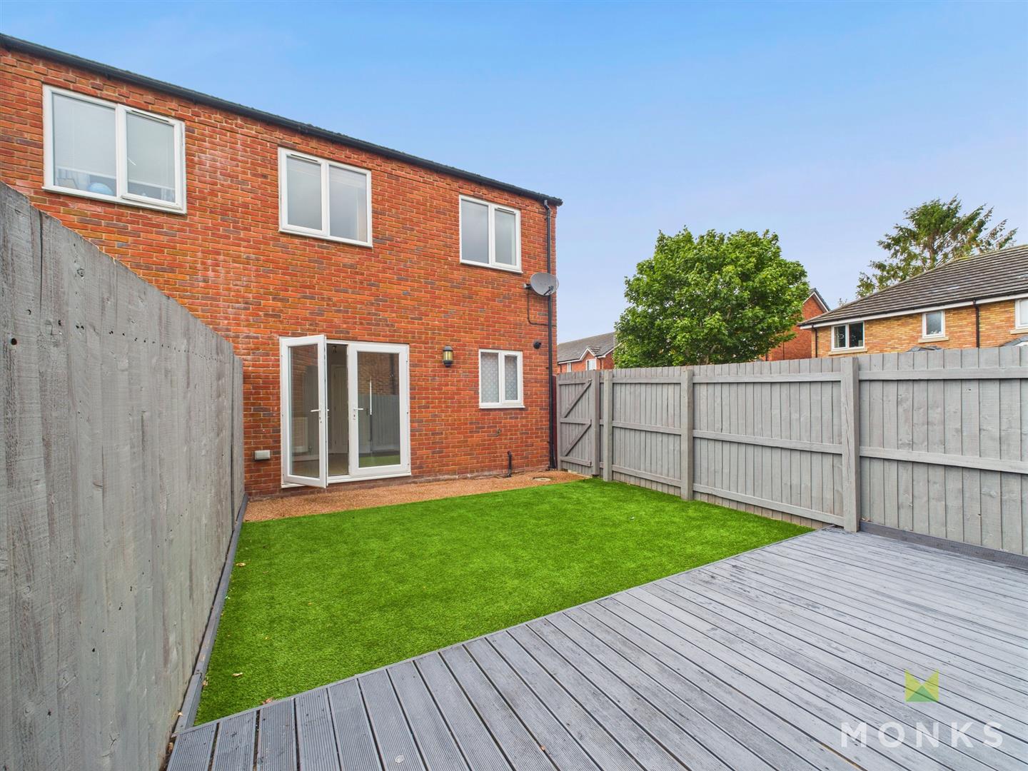 10 Harvey Gardens, Shrewsbury, SY2 5TG SSTC